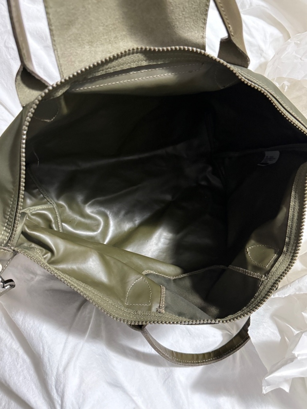Longchamp Le Pliage Olive Nylon Tote with Leather Trim and Detachable Strap - Picture 7 of 9